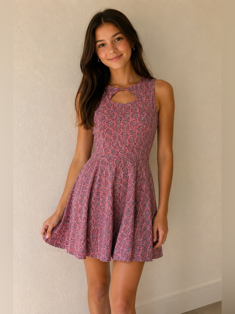 Hollister peep hole back dress size small